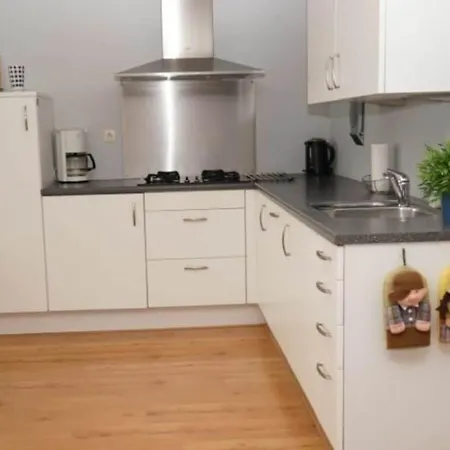 Holiday home Huijsmansverhuur Ouddorp