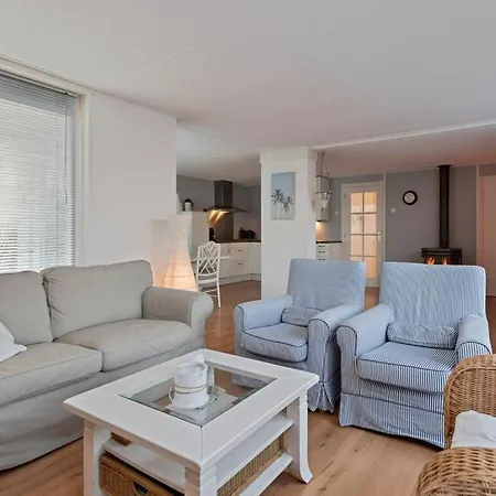 Huijsmansverhuur Дом отдыха